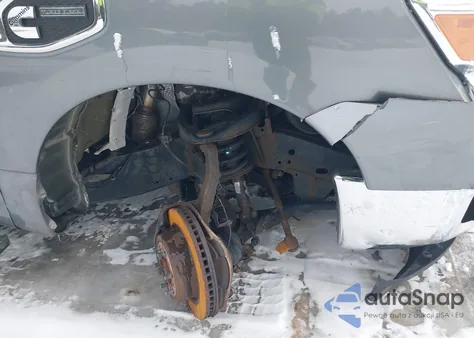 2017 Nissan Titan Xd Sv Diesel z USA, uszkodzony, nr VIN 1N6BA1F3XHN570192